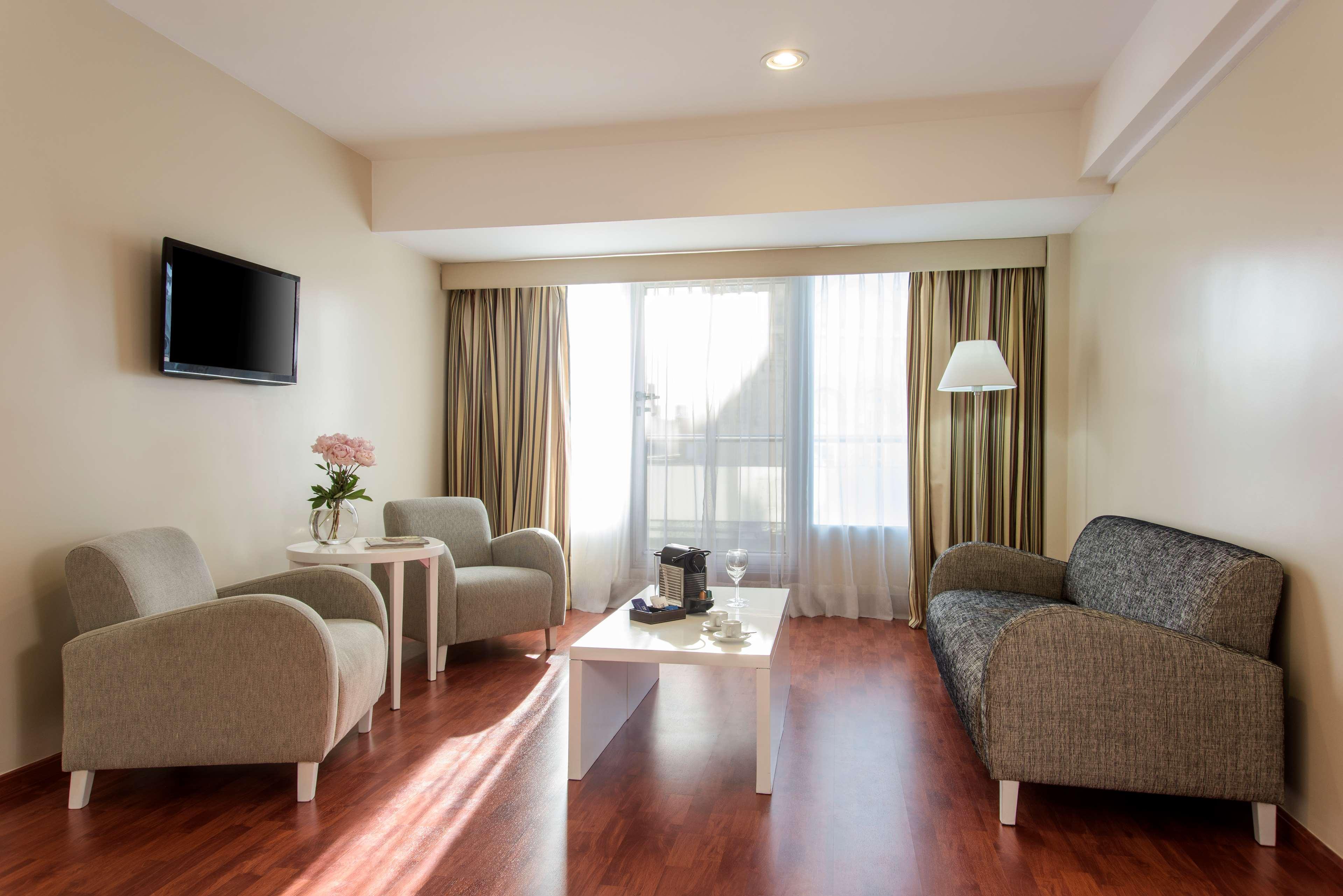 Nh Latino Hotel